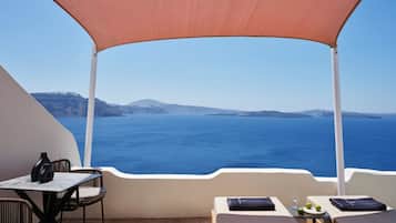 Exclusive Suite with Infinity Pool | Outdoor dining | 2 restaurants, lunch, dinner served; Mediterranean cuisine