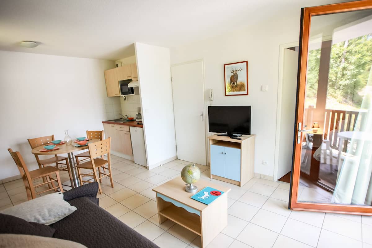 Apartment, 1 bedroom, balcony (4 people) | Soundproofing, WiFi (free), individually decorated