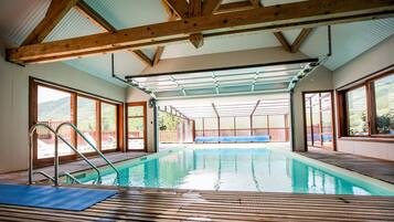 Piscine couverte