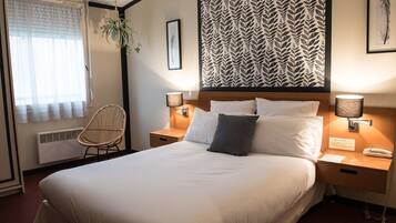 Double Room | Individually decorated, desk, blackout drapes, free WiFi