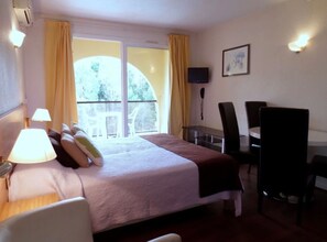 Decoración personalizada, muebles diferentes y insonorización