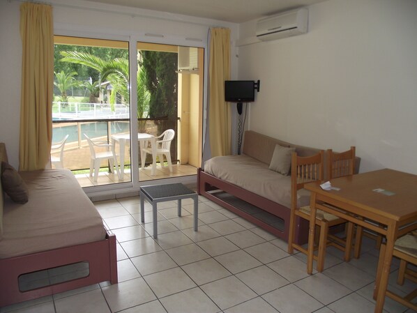 Living area - Hotel Residence Anglet Biarritz - Parme (Anglet)