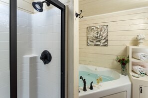 Suite | Bathroom | Designer toiletries, hair dryer, bathrobes, towels - Glen-Ella Springs Hotel & Restaurant (Clarkesville)