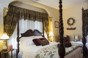  Luxury Room, 1 Queen Bed, Private Bathroom (The Haven) | Egyptian cotton sheets, premium bedding, pillowtop beds