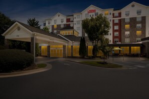 Unclassified image, 4 of 43, button - Hilton Garden Inn Gainesville (Gainesville)