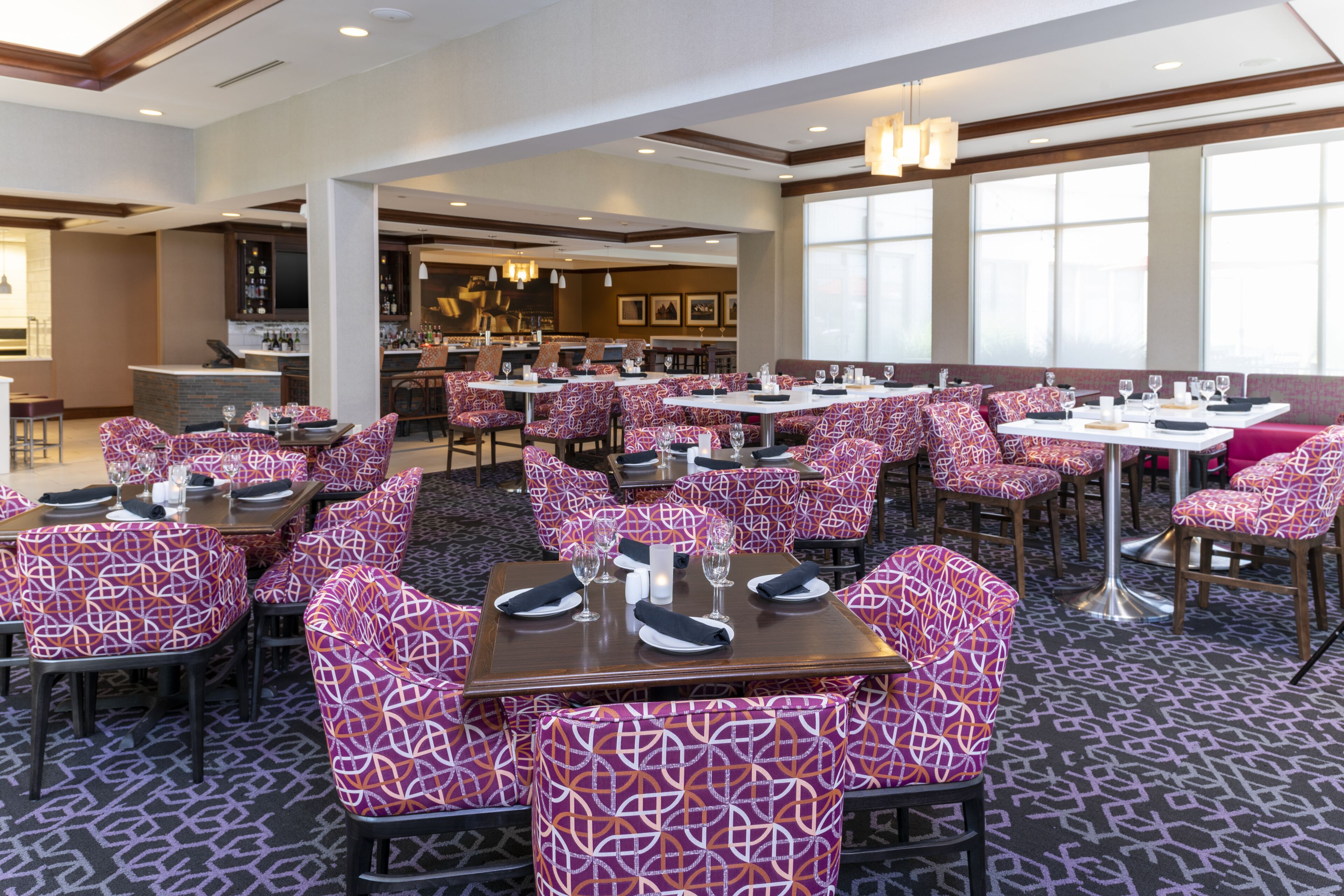 供應早餐 (每人 USD9.95)