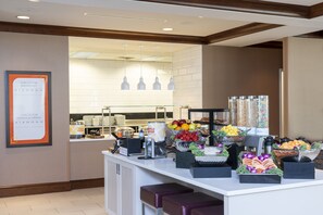 Daily breakfast for a fee - Hilton Garden Inn Columbus/Edinburgh (Edinburgh)