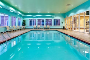 Indoor pool, pool loungers