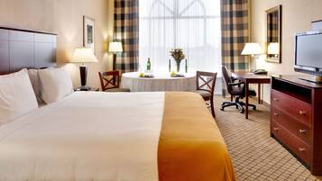 Zimmersafe, Schreibtisch, schallisolierte Zimmer, Bügeleisen/Bügelbrett