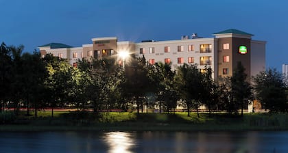 Courtyard by Marriott Miami at Dolphin Mall