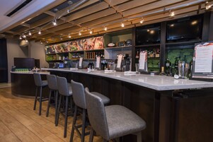 Bar (en la propiedad)
