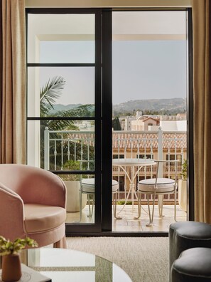 Terrace Junior Suite | Egyptian cotton sheets, premium bedding, down comforters, pillowtop beds