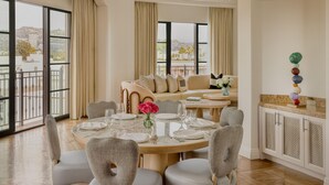 Hollywood Suite - The Maybourne Beverly Hills, Maybourne  (Beverly Hills)