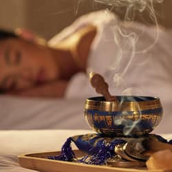 Couples treatment rooms, sauna, hot tub, steam room, body treatments