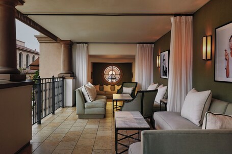 The Maybourne Beverly Hills, Maybourne  - view 2