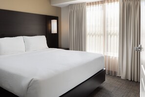 Desk, iron/ironing board, free cots/infant beds, free rollaway beds - Residence Inn Providence Coventry (West Greenwich)