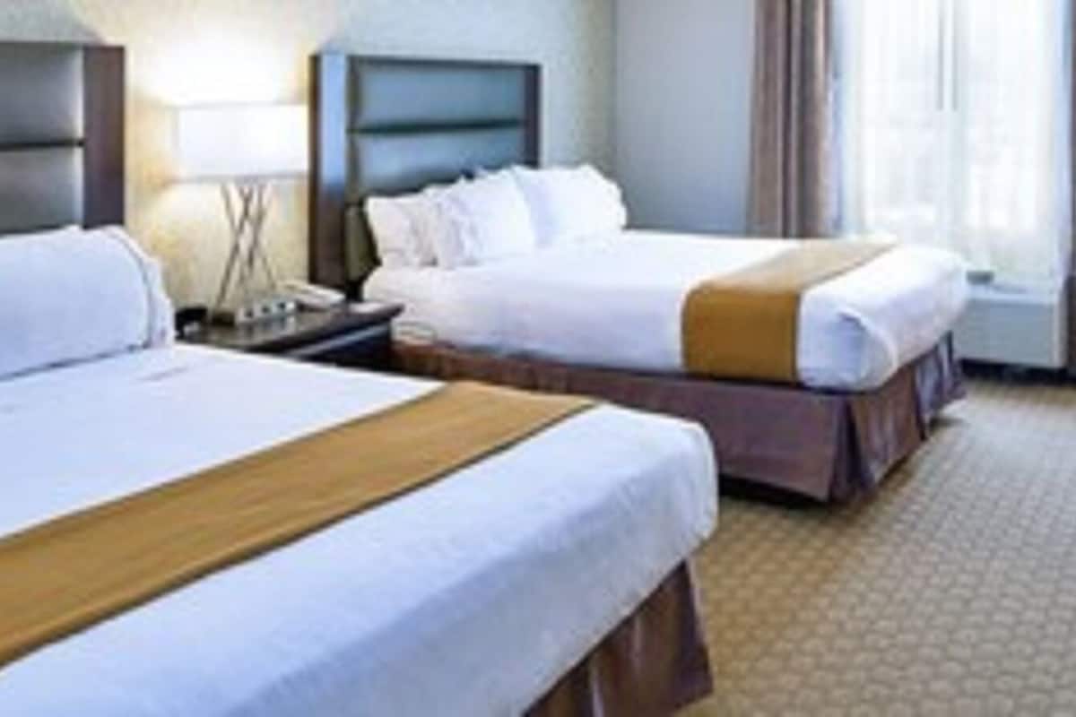 desk, soundproofing, iron/ironing board, free cots/infant beds