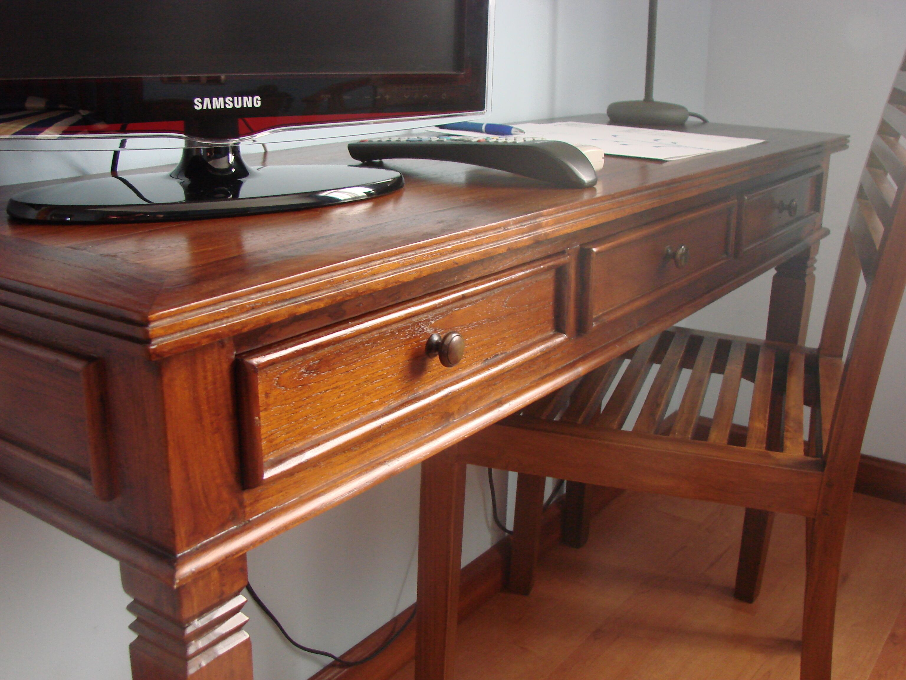 standard twin room | desk, soundproofing, bed sheets