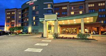 Courtyard by Marriott Newport News Airport