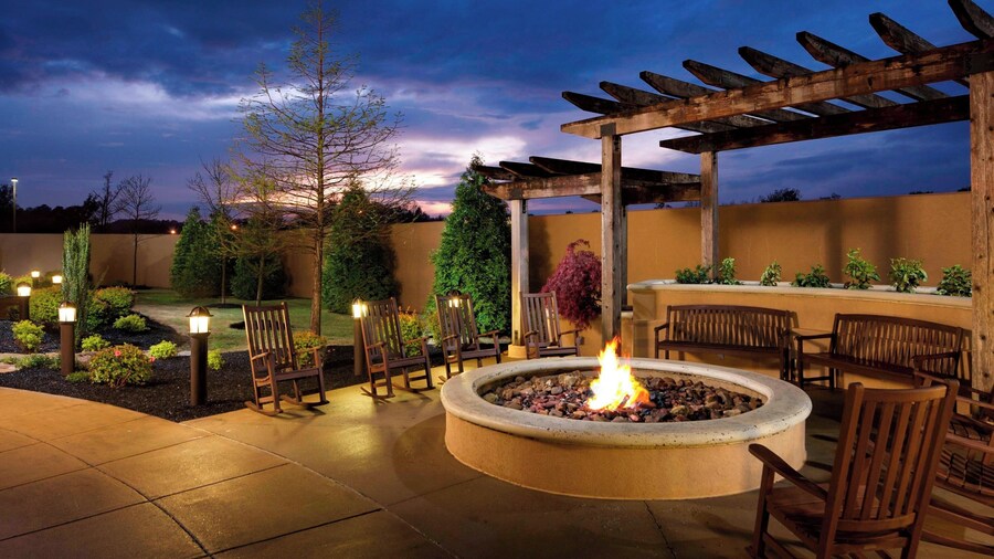 Courtyard by Marriott Jackson