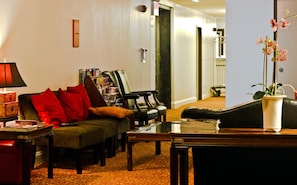 Sala de estar en el lobby