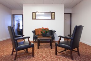 Área de estar no saguão