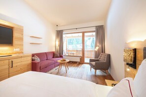 Ropa de cama hipoalergénica y minibar 