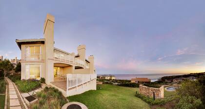 Pinnacle Point Beach and Golf Resort