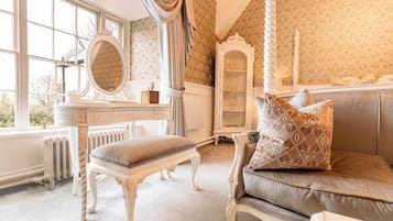 Deluxe Double Room | 1 bedroom, premium bedding, pillowtop beds, individually decorated