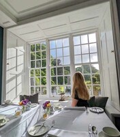 Petit déjeuner complet compris tous les jours