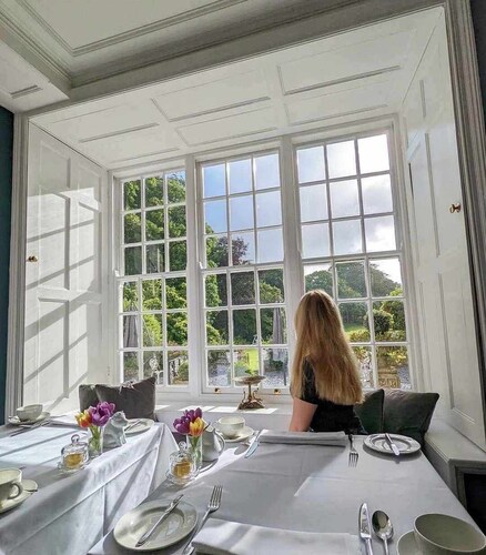 Plas Dinas Country House