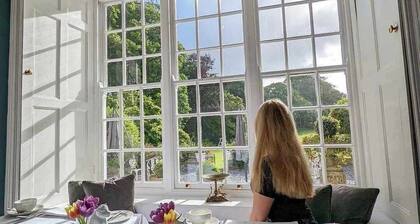 Plas Dinas Country House