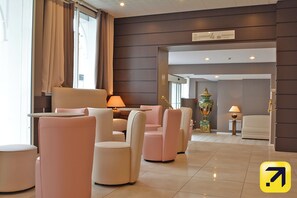 Lobby-Lounge