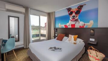 Literie de qualité supérieure, coffres-forts dans les chambres, bureau