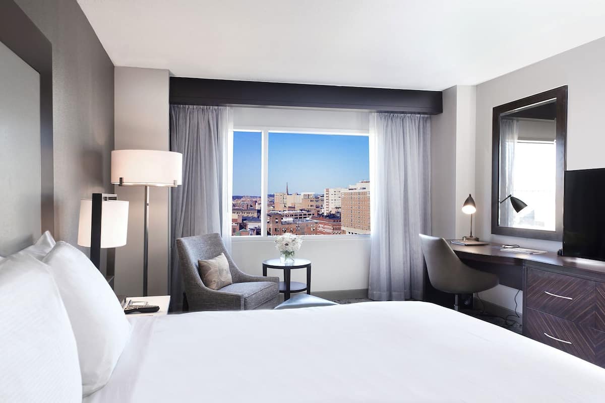 Ropa de cama de alta calidad y camas con pillow-top