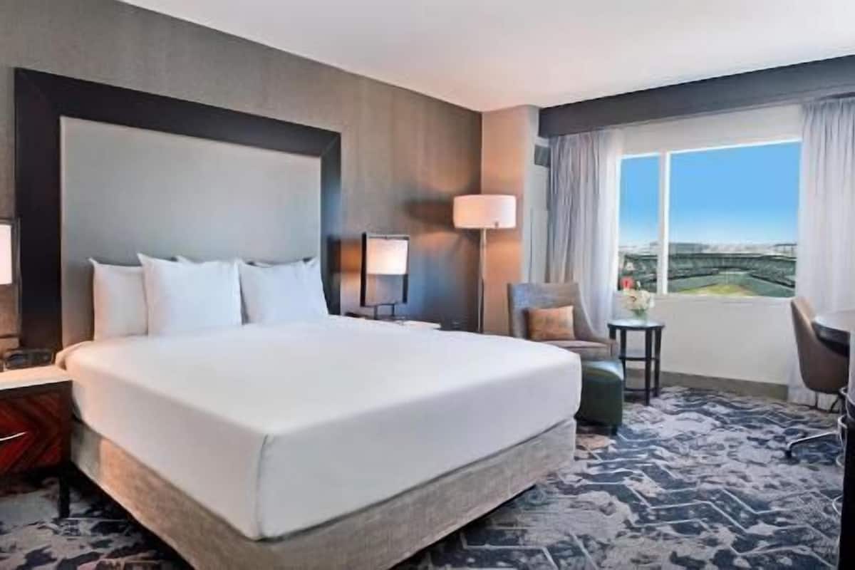 Ropa de cama de alta calidad y camas con pillow-top