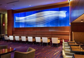 Bar (on property) - Hilton Baltimore Inner Harbor (Baltimore)