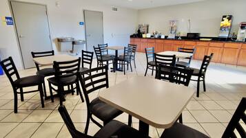 Desayuno para llevar gratuito y diario