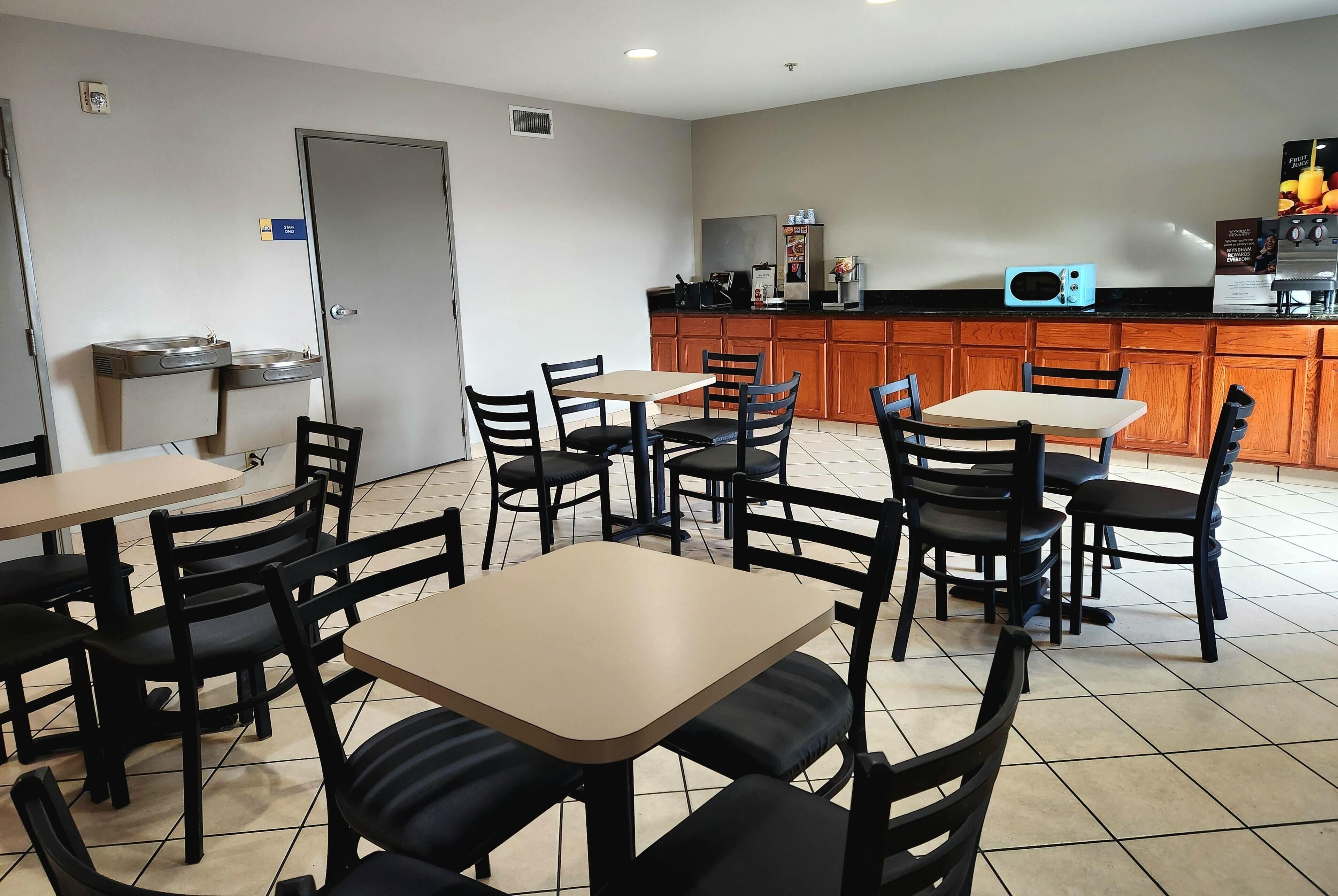 Photo - Days Inn & Suites by Wyndham Thibodaux