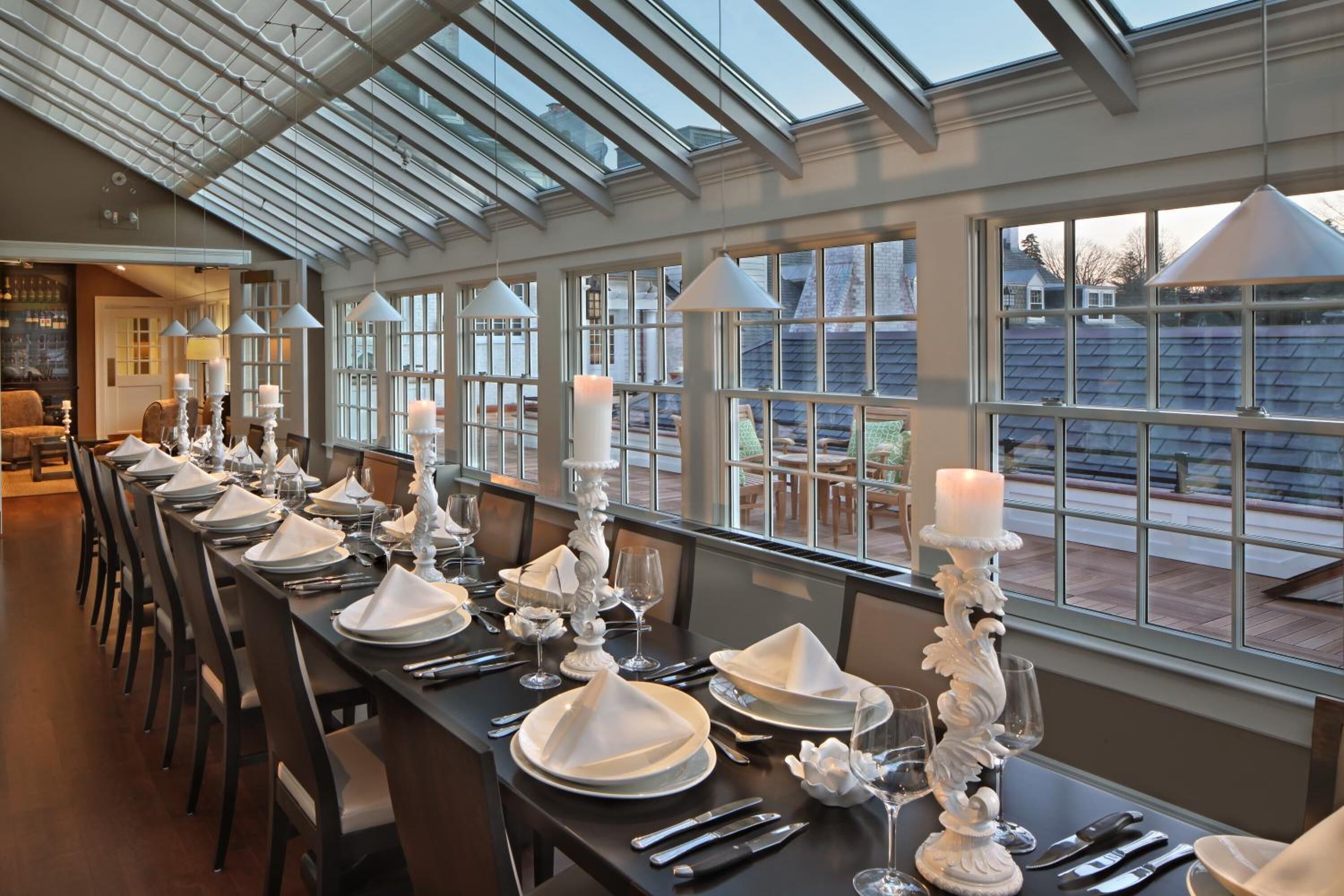 breakfast, lunch, dinner served; american cuisine