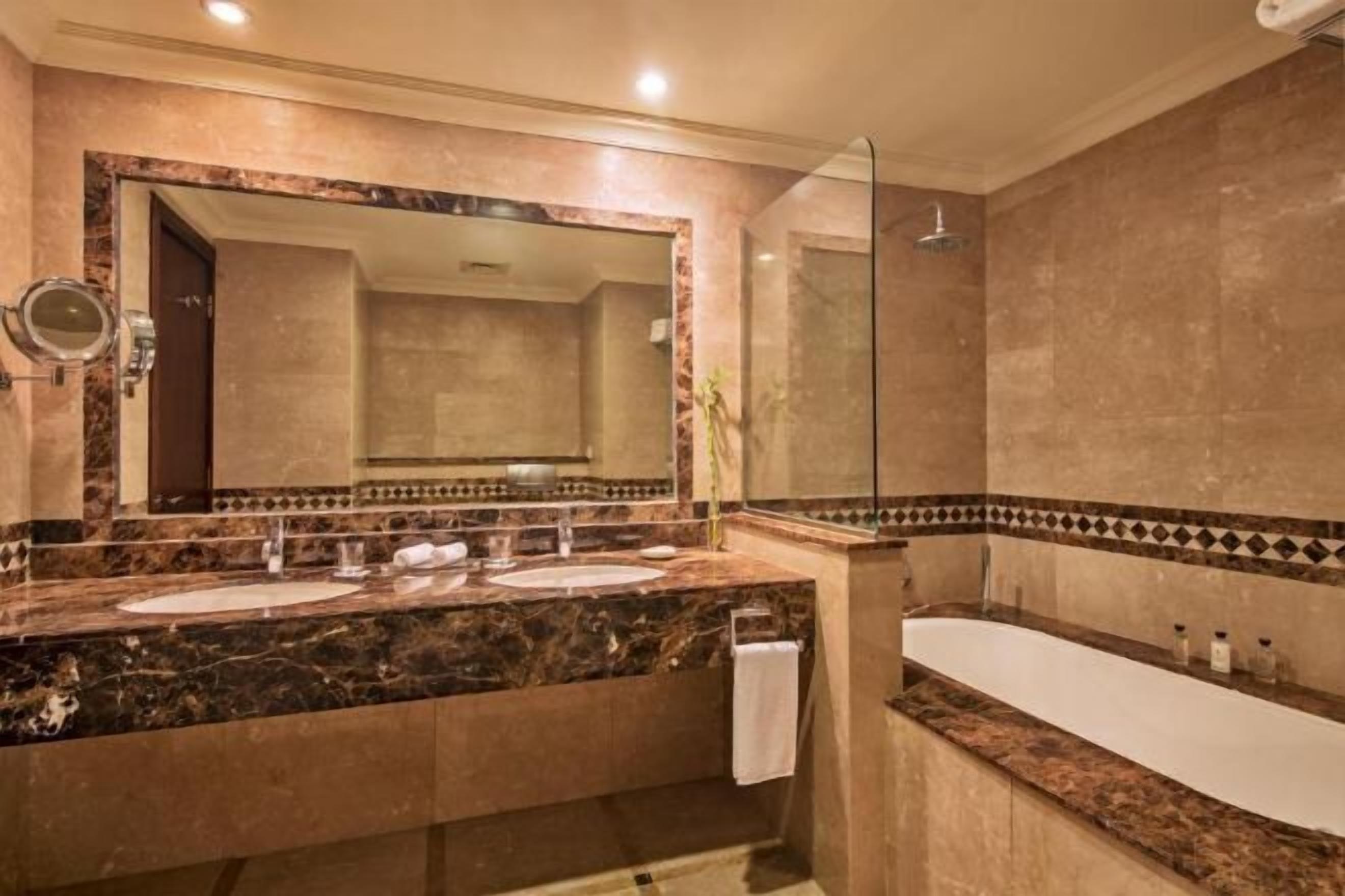 Bathroom | Bathtub, free toiletries, hair dryer, bathrobes