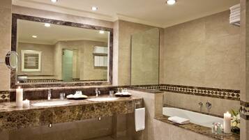 Bathtub, free toiletries, hair dryer, bathrobes