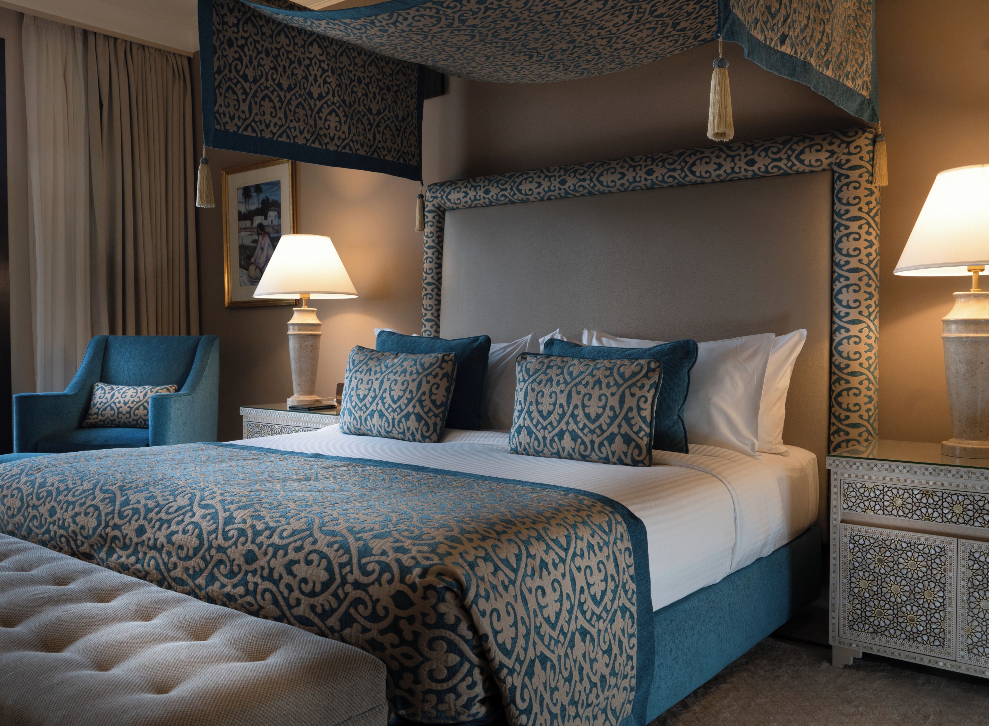 Ropa de cama hipoalergénica y minibar 