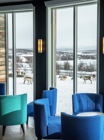 Bar (en la propiedad). Thon Hotel Kautokeino