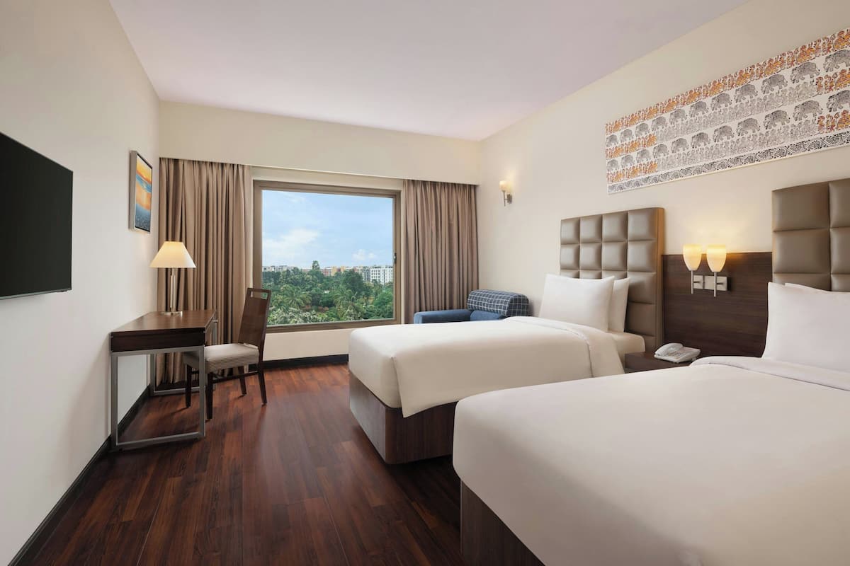 Standard Room, 2 Twin Beds, Non Smoking | 1 bedroom, premium bedding, minibar, in-room safe