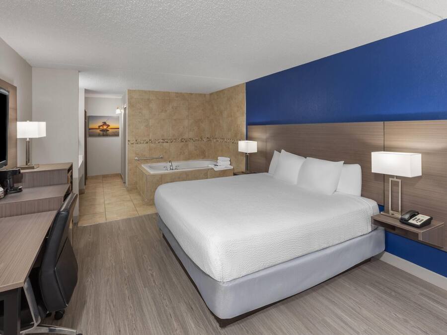 Superior-værelse - 1 kingsize-seng - ikke-ryger | Boblebad