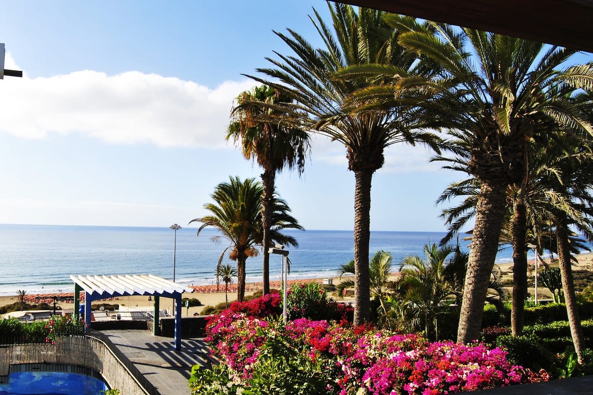 Superior Apartment, 1 Bedroom (Vistas al océano) | 1 bedroom, down comforters, memory foam beds, in-room safe
