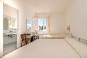 View from room - Hotel 3 Botti (Arzachena)