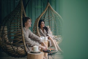 Sauna, bain à remous, hammam, soins corporels, gommages corporels