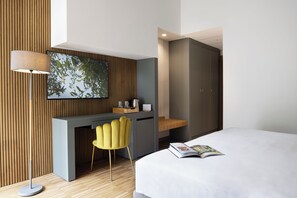 Kamer, 1 twee- of 2 eenpersoonsbedden | Een minibar, een kluis op de kamer, geluiddichte muren, gratis wifi